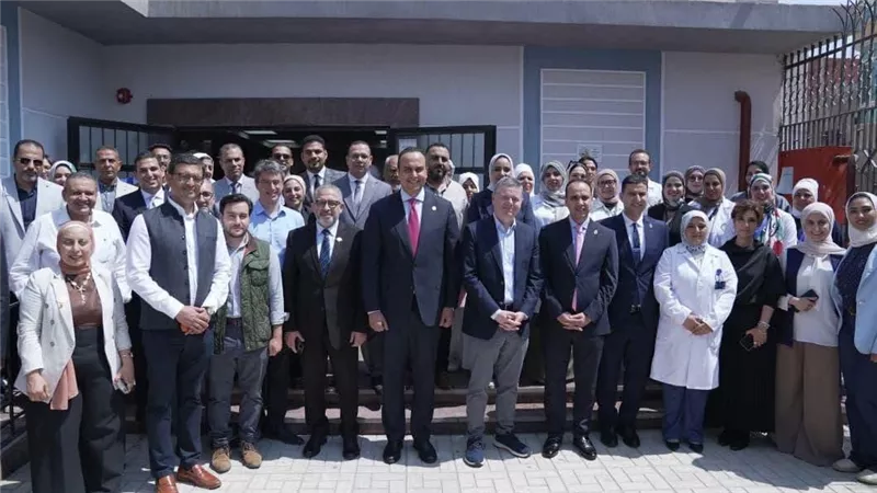 وفد رفيع من البنك الدولي يزور مركز طب أسرة الشيخ زايد بالإسماعيلية