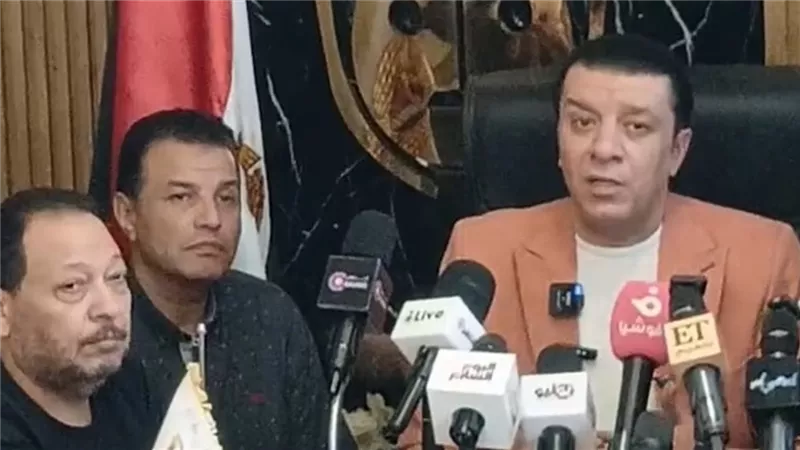 بدء المؤتمر الصحفي الخاص بأزمة مصطفى كامل مع أهالي الشرقية