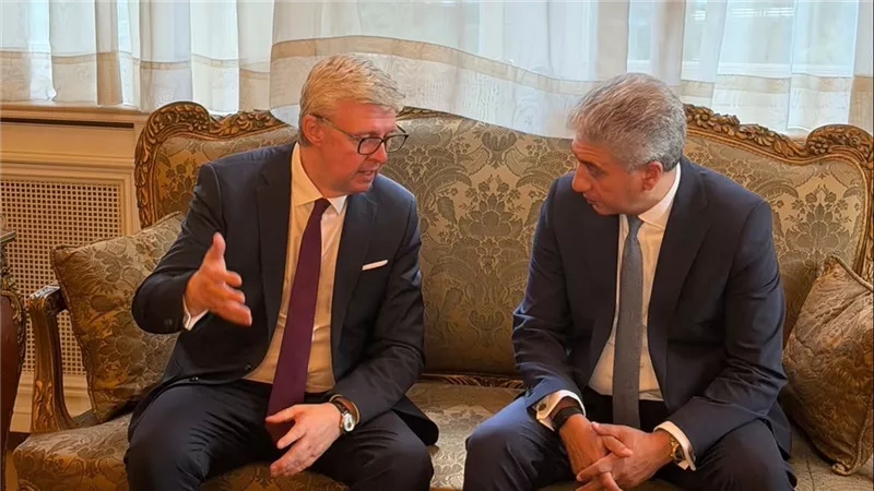 مباحثات مصرية تشيكية  لدفع حركة السياحة بين البلدين  