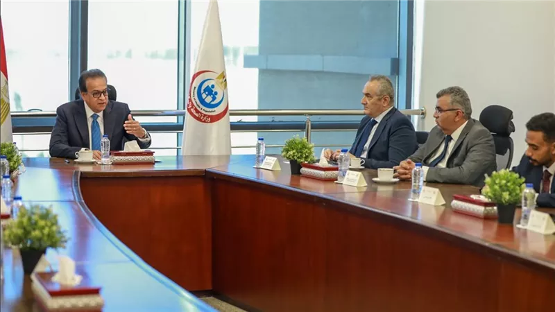 وزير الصحة يبحث مع مجموعة «إنفينشور» تنفيذ مدينتين طبيتين بالعاصمة الجديدة والعلمين