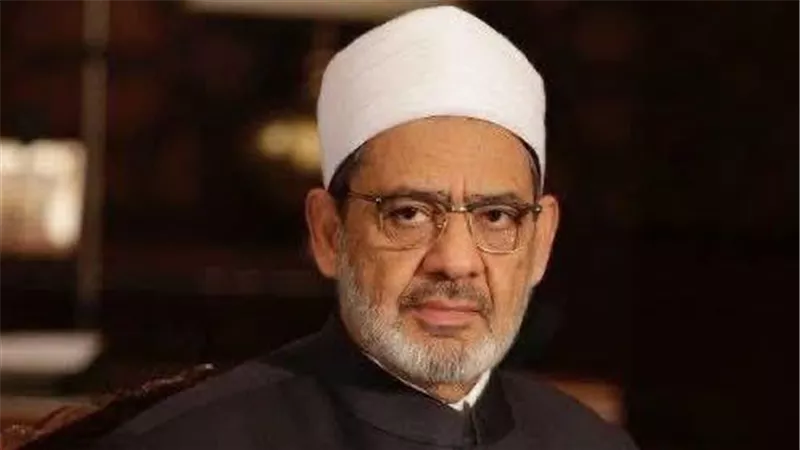 أولياء أمور معهد الأرقم يستغيثون بشيخ الأزهر بعد وضع المعهد تحت الإشراف