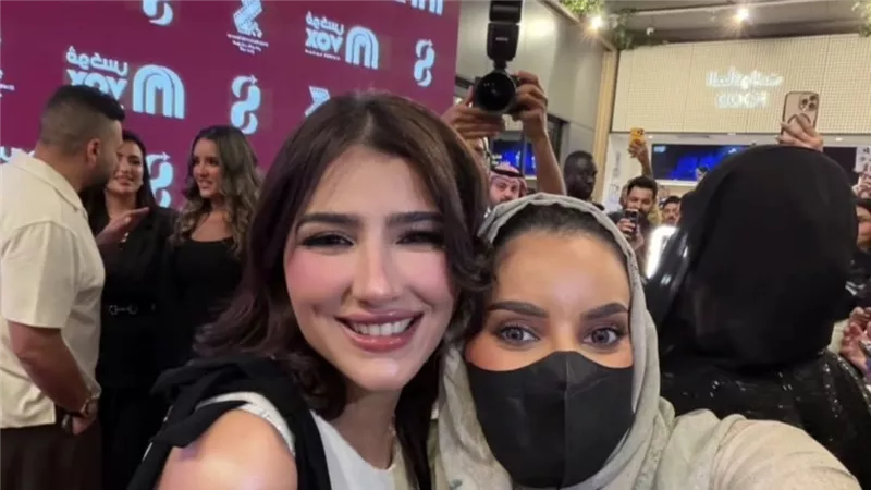 متواضعة .. الجمهور السعودي يتغنى بـ مي عمر بعد عرض شمشون ودليلة بالمملكة