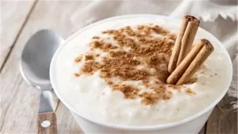 طريقة عمل الأرز باللبن في المنزل.. قوام كريمي ومذاق ينافس أشهر المحلات
