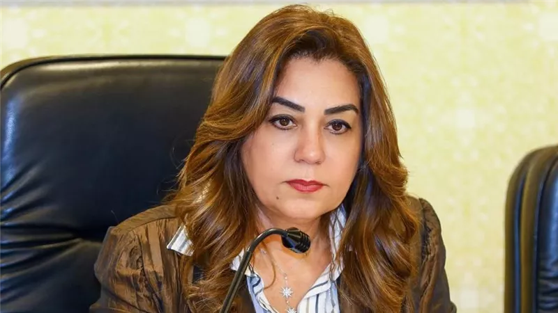 منال عوض تتخذ الاجراءات القانونية حيال عائمة سياحية بالأقصر صرفت مخلفاتها في النيل