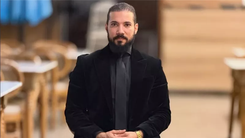 عبدالله رشدي يشيد بقرار تعميم اللغة العربية والتربية الدينية في المدارس 