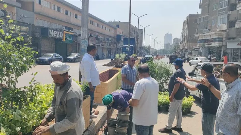 محافظ الجيزة يتابع أعمال رفع كفاءة شارع العامل الأول بإمبابة 