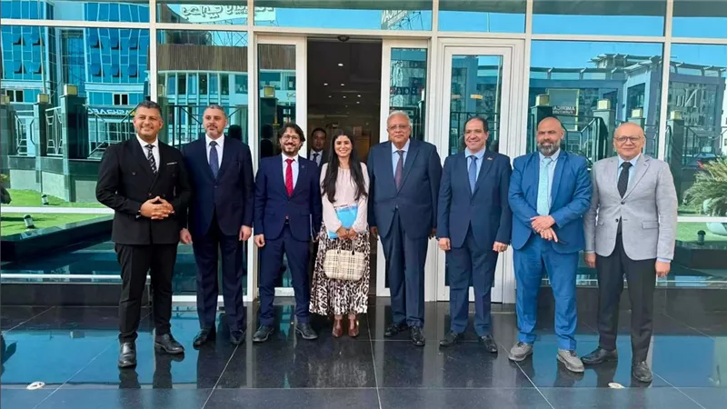 رئيس حزب مصرالقومي يطالب بإدخال تعديلات تضمن تحقيق العدالة وحماية حقوق العامل