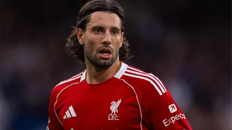 ليفربول يجدد تعاقد نجمه دومينيك سوبوسلاي 4 مواسم جديدة