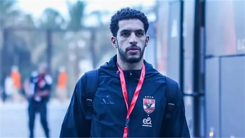 شوبير يكشف حقيقة طلبات مصطفى المالية مع الأهلي للتجديد