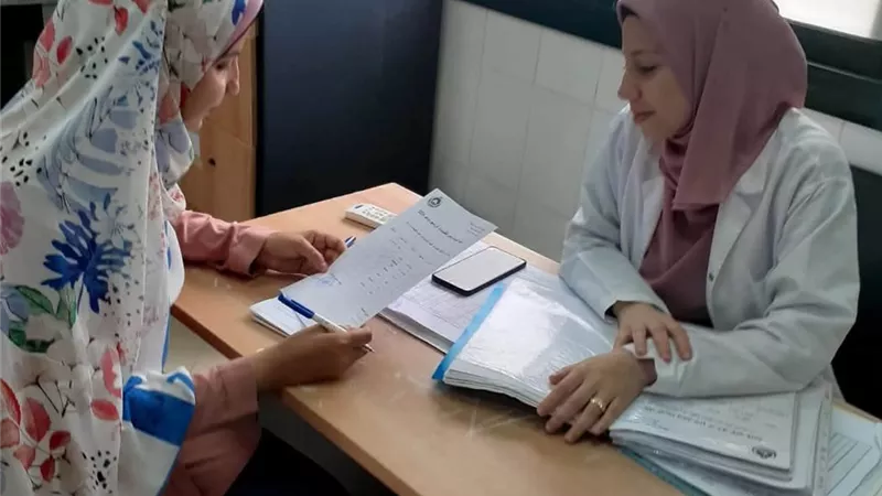 جولات ميدانية لمتابعة انتظام العمل بالوحدات الصحية ومستشفيات دمياط 