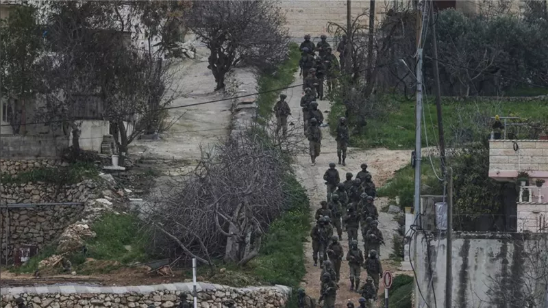 الاحتلال يعتقل عشرات الفلسطينيين ويتوعد بإجراءات جديدة بعد أحداث تل بالضفة 