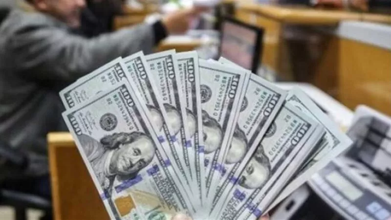 ضبط قضايا اتجار بالنقد الأجنبي خارج السوق المصرفي بقيمة 4 ملايين 