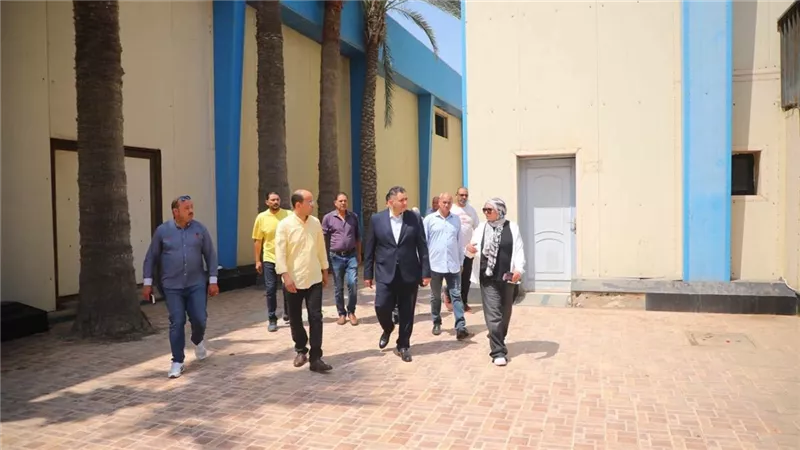 الصالة الرياضية المغطاة برأس البرمحور جولة محافظ دمياط لدعم تطوير المنشآت 