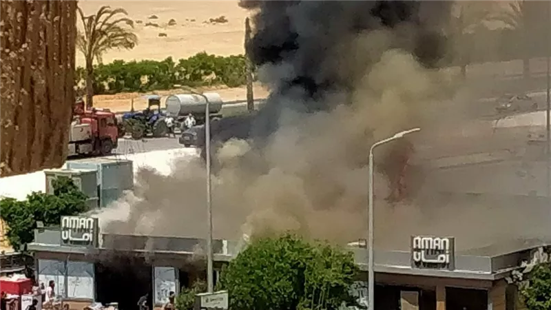 حريق يلتهم سنتر بمنطقة غرب المطار في أكتوبر الجديدة
