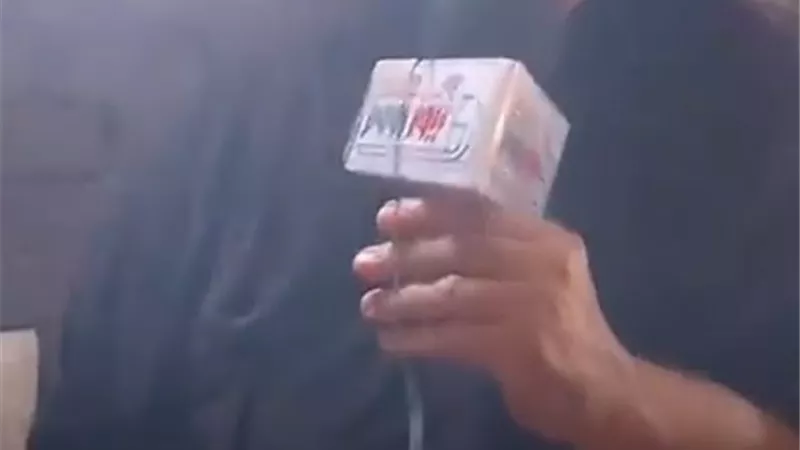 بعد القبض عليه أثناء جمع الخردة.. أسرة نجار الأثاث تروي مأساته بعد تراجع المهن