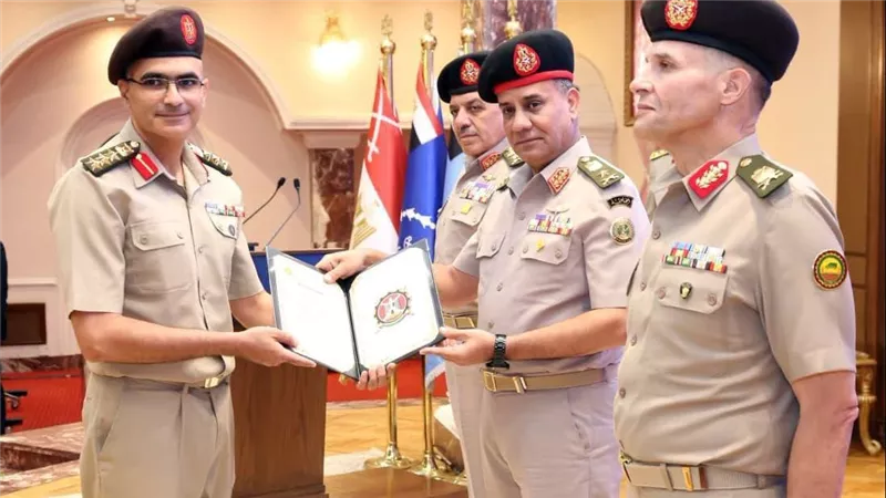 وزير الدفاع والإنتاج الحربي يشهد فعاليات اليوم العلمي للكلية الفنية العسكرية