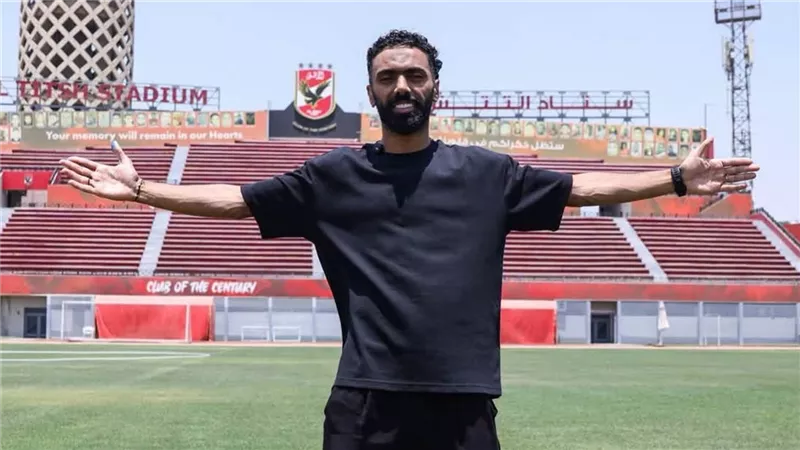 حسين الشحات : مينفعش أسيب جمهور الأهلي حياتي هنا وروحي هنا 