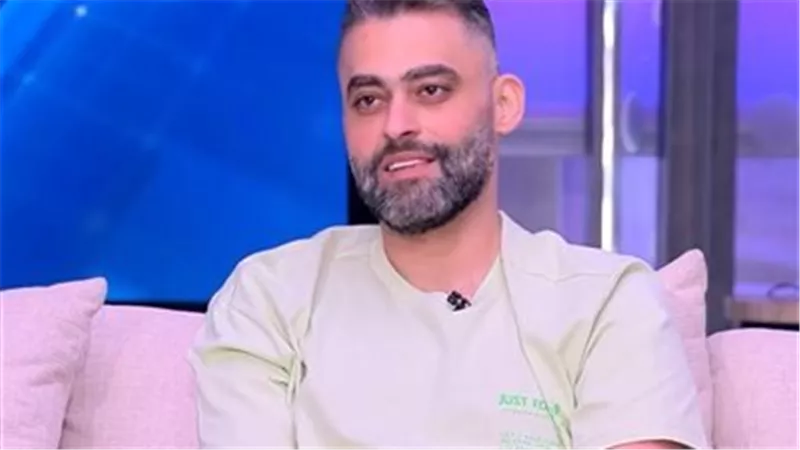 تامر عبد المنعم: أحمد عامر عبد القوي 