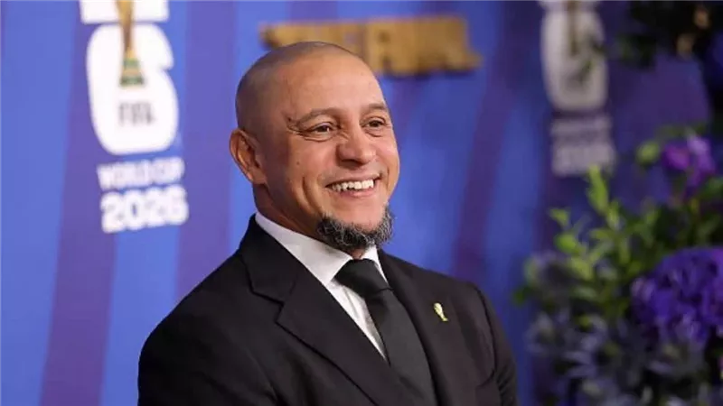 روبرتو كارلوس: ميسي أفضل لاعب في العالم ومن الصعب إيقافه