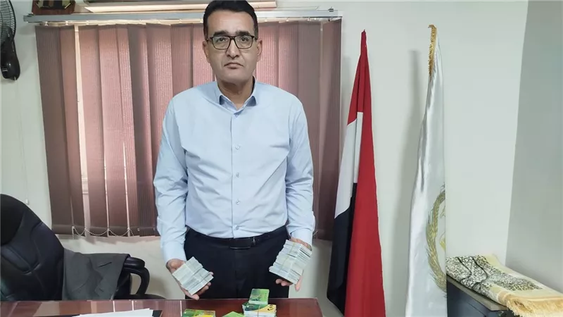 ضبط 450 بطاقة تموينية داخل مخبز بلدي وإحباط محاولة للاستيلاء على الدعم