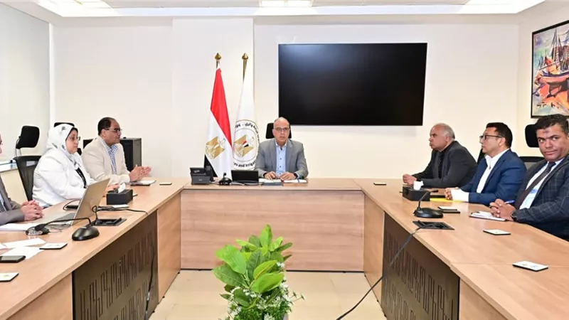 وزير الري يوجه باستكمال توثيق أملاك الدولة النيلية في جميع المحافظات