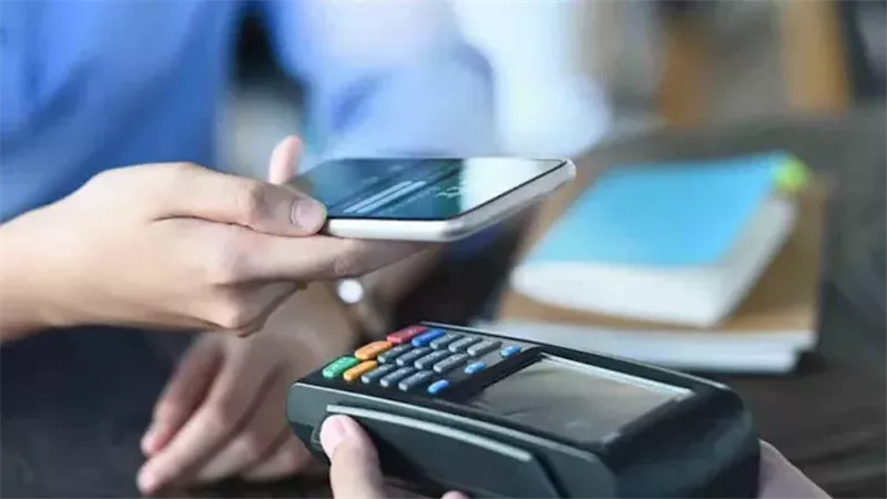 في 39 دقيقة.. اختفاء 63 ألف جنيه من حساب مواطن عبر 5 تحويلات.. ما القصة؟