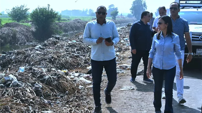 محافظ البحيرة تُوجه بحملة نظافة مكبرة وتطهير مصرف «إيتاي البارود  بني هلال»