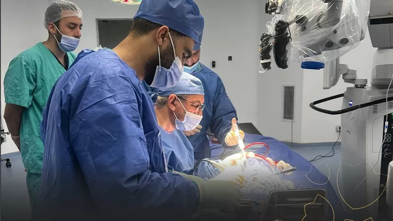 نجاح أولى خطوات السمع.. مجمع السويس الطبي يجري جراحة زراعة قوقعة لطفل 
