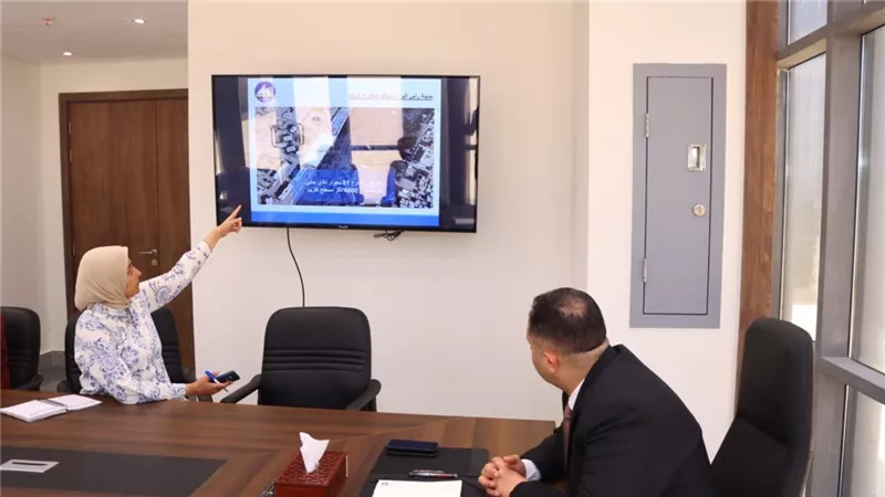 محافظ دمياط يبحث مع الشركة الوطنية للطرق إقامة محطات وقود وخدمات متكاملة
