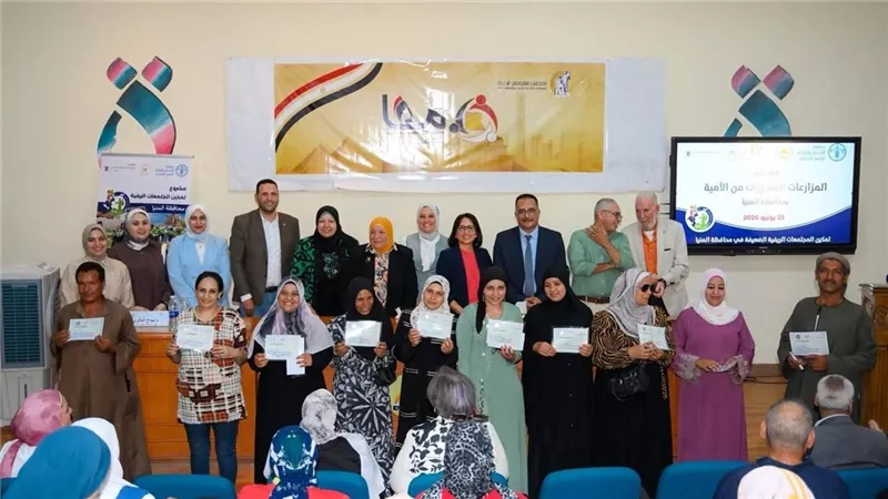 القومي للمرأة يحتفل بتخريج أول دفعة من السيدات المتحررات من الأمية 