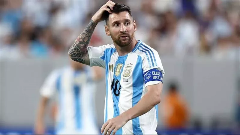مفاجأة.. ميسي لن يعود مع بعثة الأرجنتين بعد نهائي كأس العالم