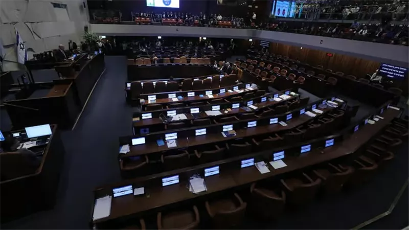 إعلام إسرائيلي: انقطاع واسع للكهرباء يضرب الكنيست ومكتب نتنياهو