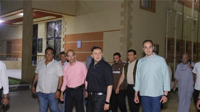محافظ دمياط يتابع ميدانيا مستوى النظافة والخدمات خلال جولة مفاجئة