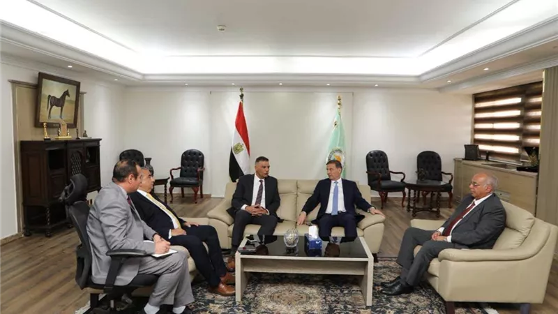 «الزراعة» وباحثو جنوب سيناء يقررون التوسع في النخيل والزيتون