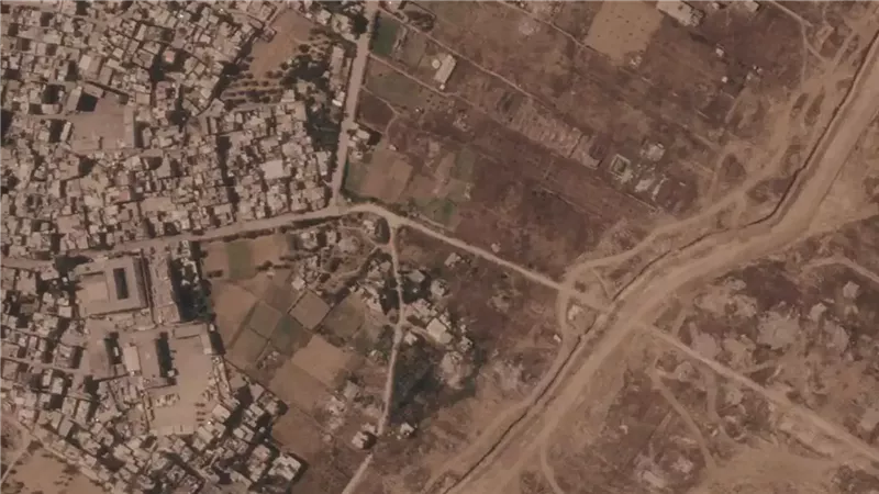 صور أقمار صناعية تكشف.. إسرائيل تبني حاجزًا يقسم غزة بأكثر من 23 كيلومترًا