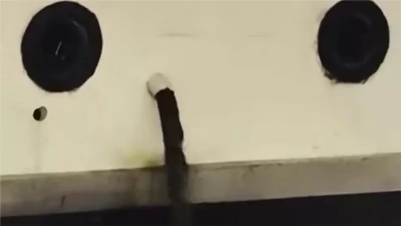  مصدر يكشف حقيقة فيديو «تصريف المياه» من باخرة سياحية| خاص