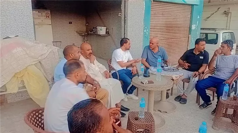 النائب سيد الكرماوي يلتقي أهالي جبلاية الفار لبحث إنشاء مركز شباب وبناء مسجد