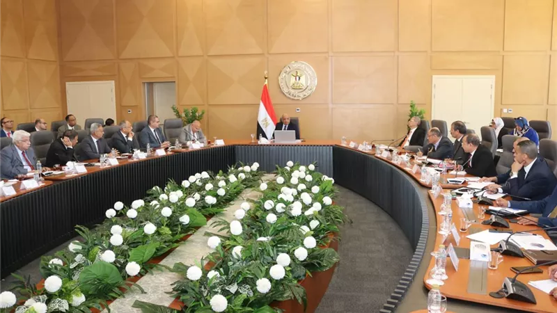 وزير الكهرباء يتابع خطة رفع كفاءة الطاقة والرقابة على الأجهزة بالأسواق