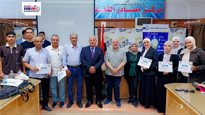 مدير تعليم الفيوم يكرم فريق غرفة العمليات الثانوية العامة من الاتحادات الطلابي