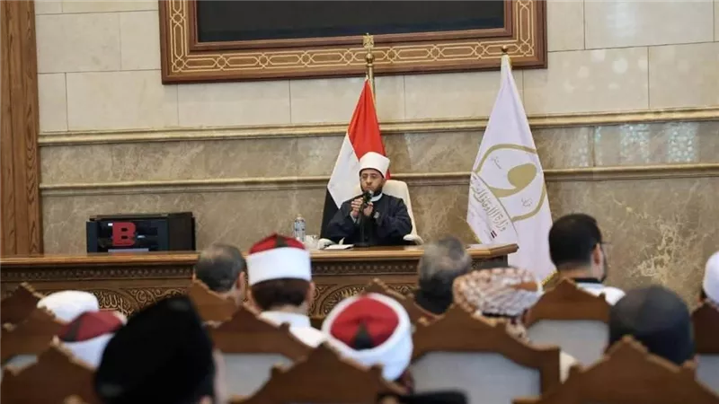 وزير الأوقاف يكرم خريجي منحة المجلس الأعلى للشئون الإسلامية
