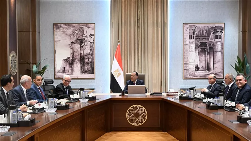 رئيس الوزراء يستعرض جهود تحفيز بيئة الاستثمار بمنطقة شبه جزيرة سيناء