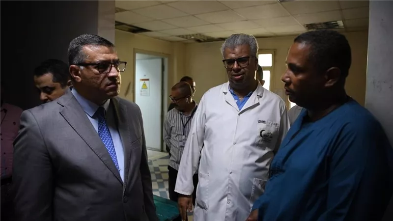 نقابة الأطباء: لا يوجد استثناء قانوني يسمح للمسؤولين بالتصوير داخل المستشفيات 