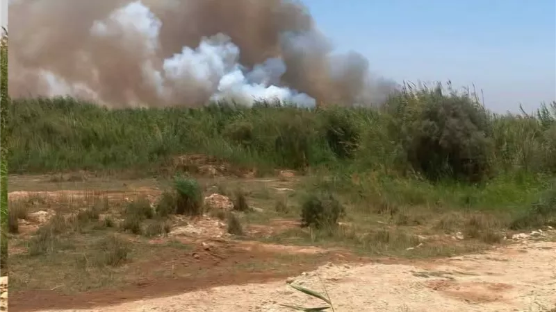 حريق بمزرعة الصرف الصحي بالكولا في سوهاج.. واستمرار أعمال التبريد والتأمين