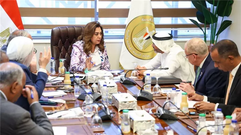 منال عوض تستقبل عدد من أعضاء النواب والشيوخ في بعض المحافظات لمتابعة الملفات الخدمية 