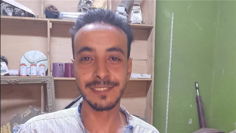 من قطع الغيار المستعملة بورشته إلى كولدير مياه..مبادرة إنسانية لشاب بالقليوبية