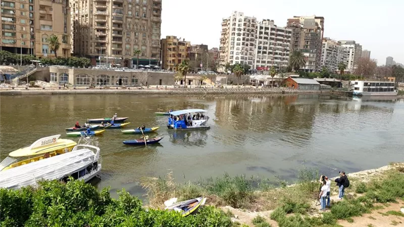الحبس وغرامة 200 ألف جنيه.. «الري» تكشف عقوبة تلويث نهر النيل