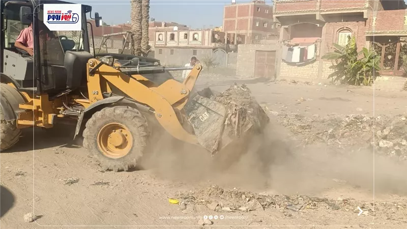 حملات مكثفة للنظافة ورفع الإشغالات وتحسين المظهر الحضاري بمركز يوسف الصديق 