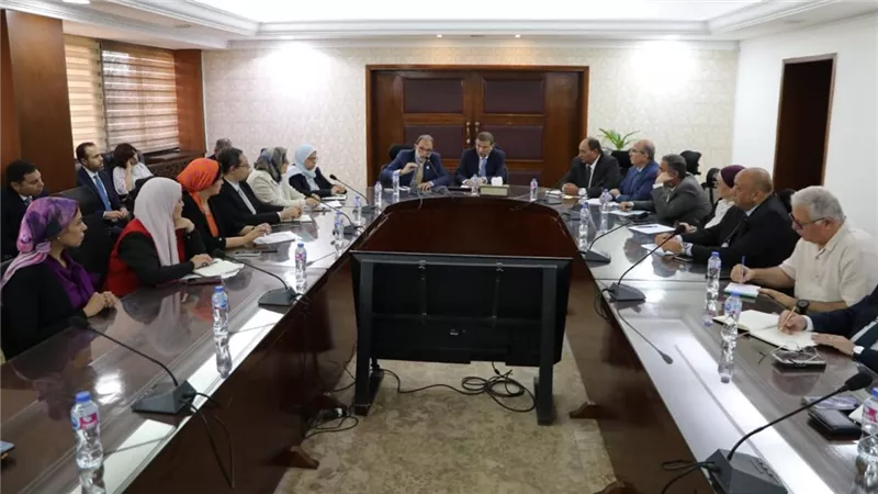 وزير الزراعة يعقد اجتماعا موسعا لدعم وتطوير صناعة الألبان وتعزيز الصادرات