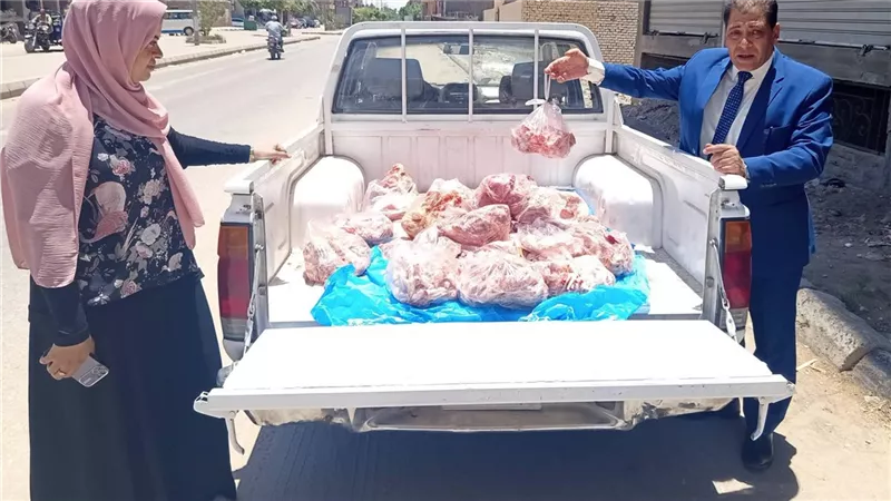 قبل وصولها لموائد المواطنين.. ضبط 87 كيلو دواجن فاسدة داخل رياشة شهيرة بالأقصر