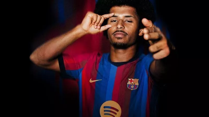 رسميا.. برشلونة يعلن التعاقد مع كريم أديمي قادما من بوروسيا دورتموند